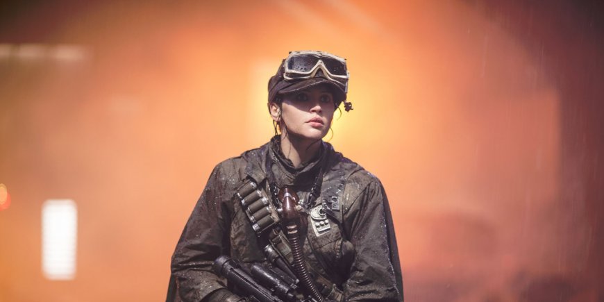 Felicity Jones dans son rôle de Jyn Erso pour