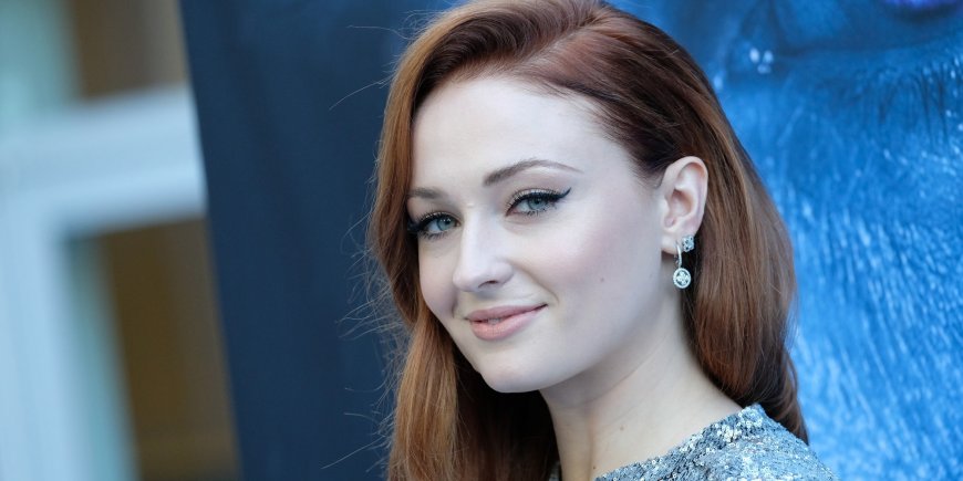 Sophie Turner à la première de la saison 7 de