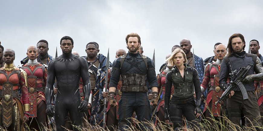 Chadwick Boseman, Chris Evans, Danai Gurira, Scarlett Johansson et Sebastian Stan dans