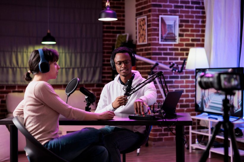 "Anecdate" : déconstruire le sujet du dating tel qu'on le connaît "Anecdate" : déconstruire le sujet du dating tel qu'on le connaît