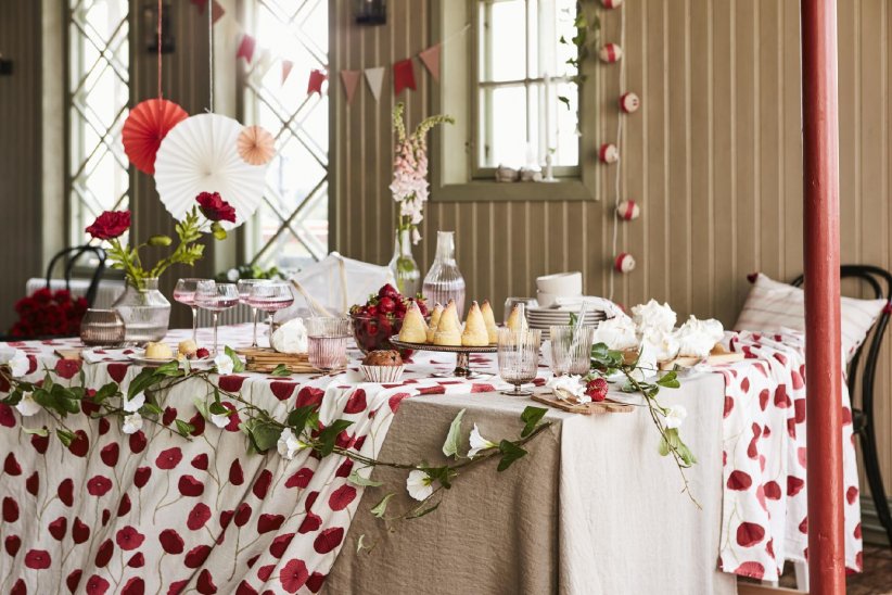 Du rouge pour la saison des amours Du rouge pour la saison des amours