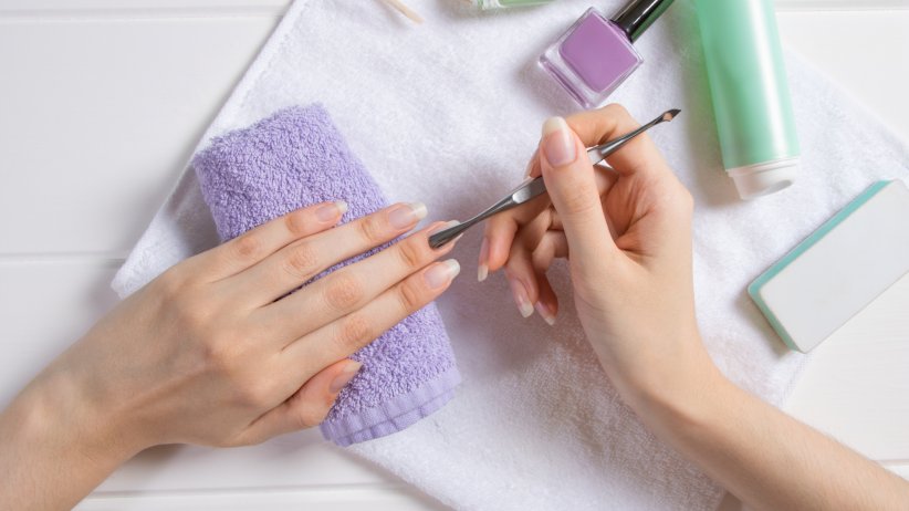 Un repousse-cuticules pour ongles bien nets Un repousse-cuticules pour ongles bien nets