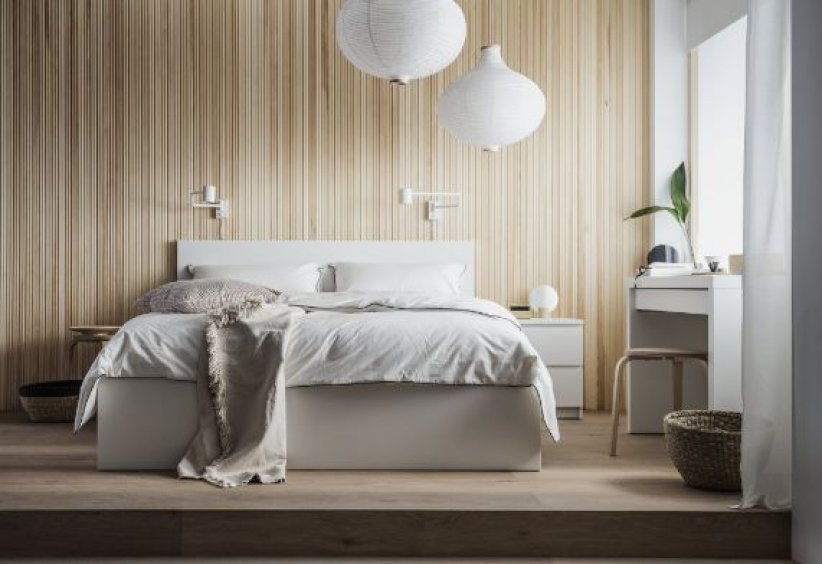 Une chambre sous un nuage de lumière Une chambre sous un nuage de lumière
