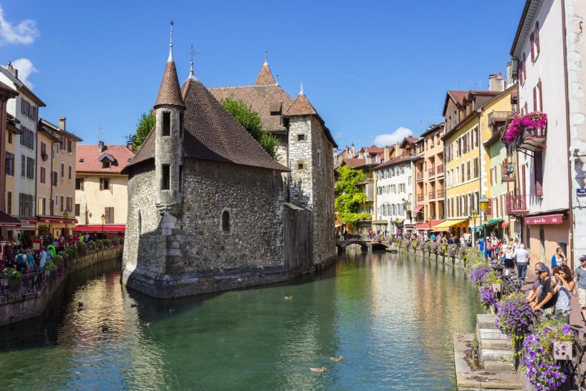 Annecy, pour une pause détente les pieds dans l'eau Annecy, pour une pause détente les pieds dans l'eau