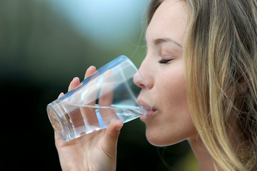 Bien s'hydrater pour dégonfler son ventre Bien s'hydrater pour dégonfler son ventre