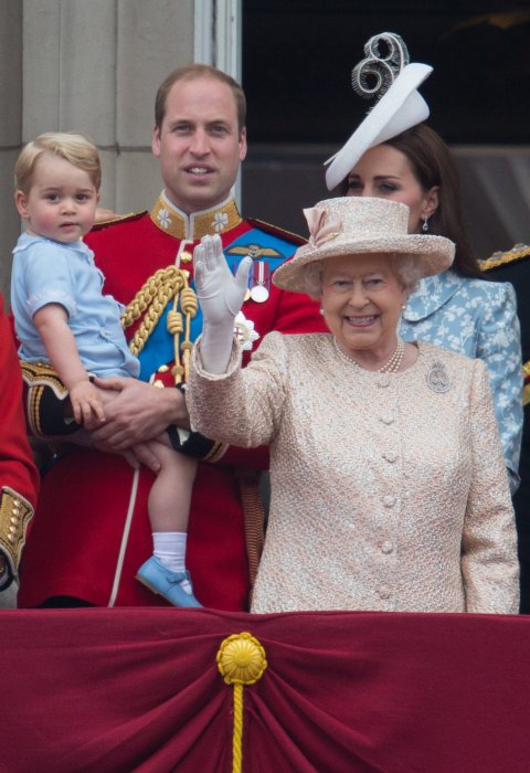 Ce surnom si mignon que le prince George a donné à Elizabeth II Ce surnom si mignon que le prince George a donné à Elizabeth II