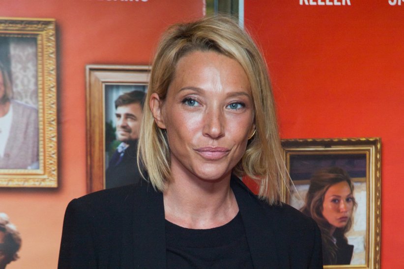 Laura Smet : en guerre contre Laeticia Hallyday Laura Smet : en guerre contre Laeticia Hallyday