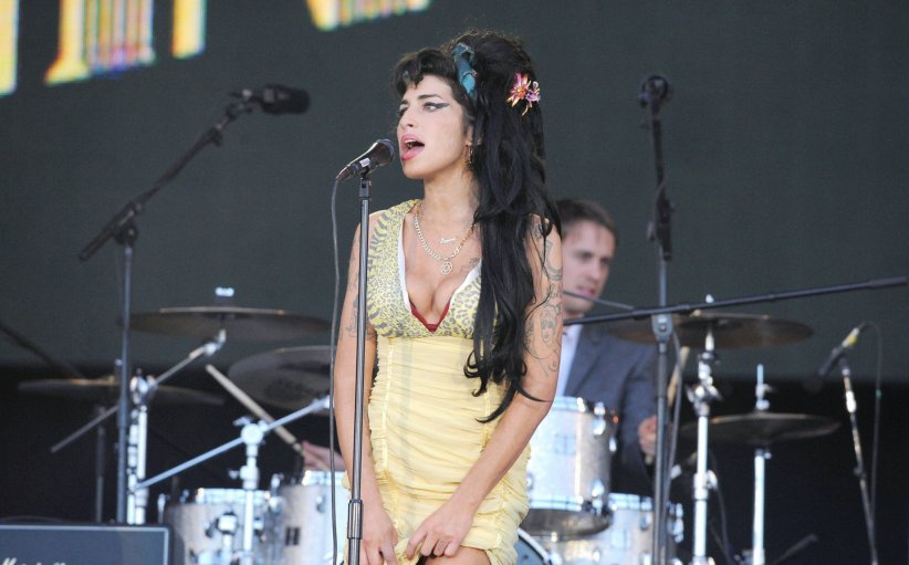 Amy Winehouse : un alcoolisme fatal Amy Winehouse : un alcoolisme fatal