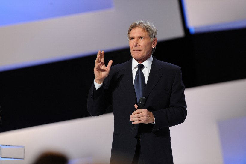 Harrison Ford détient une licence de pilote Harrison Ford détient une licence de pilote