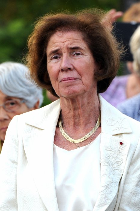 Beate Klarsfeld : décorée à l'Elysée Beate Klarsfeld : décorée à l'Elysée