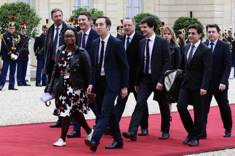 Sibeth Ndiaye, en robe, fait parler d'elle Sibeth Ndiaye, en robe, fait parler d'elle