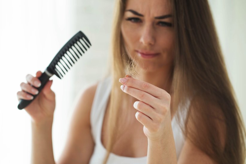 Le stress aggrave la chute de cheveux Le stress aggrave la chute de cheveux