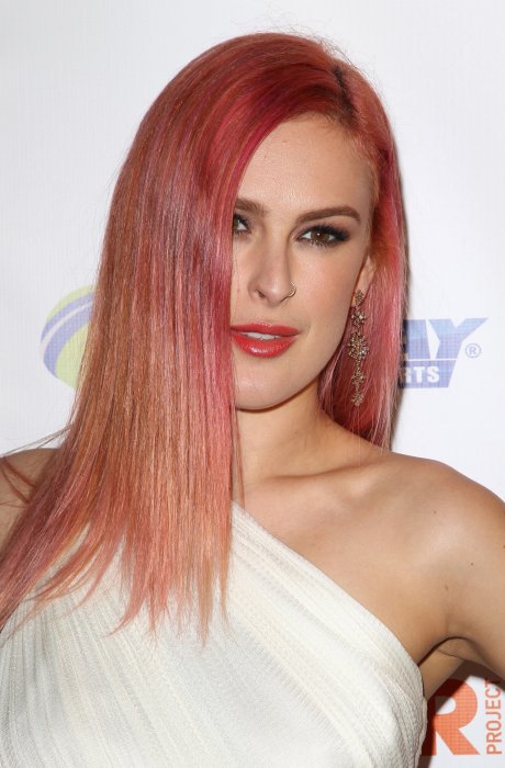 Rumer Willis voit la vie en rose Rumer Willis voit la vie en rose