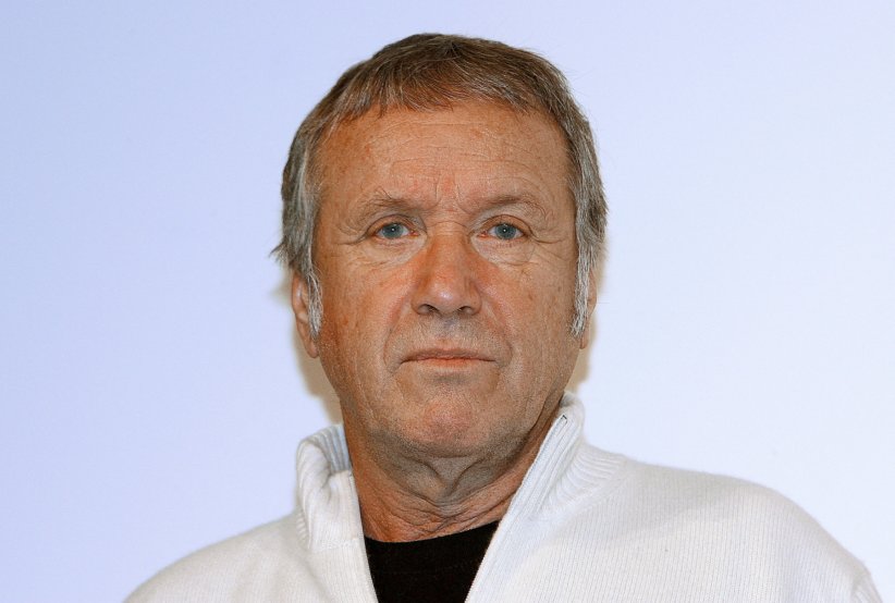 Yves Rénier a succombé à un malaise cardiaque Yves Rénier a succombé à un malaise cardiaque
