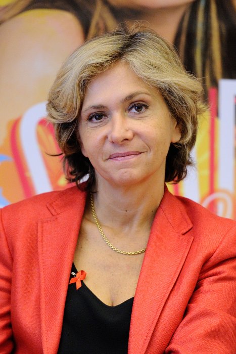 Valérie Pécresse souhaite augmenter le tarif du pass Navigo Valérie Pécresse souhaite augmenter le tarif du pass Navigo