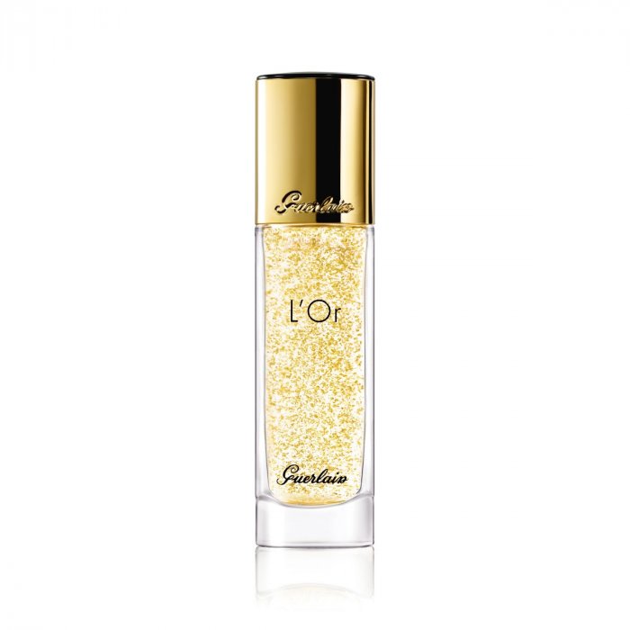 Une base de maquillage en or Une base de maquillage en or