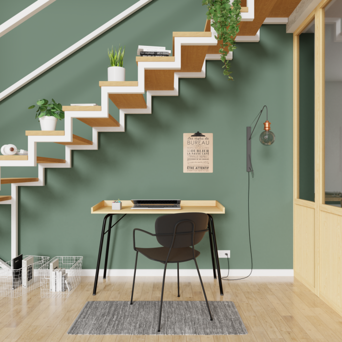 Un bureau niché sous l'escalier Un bureau niché sous l'escalier