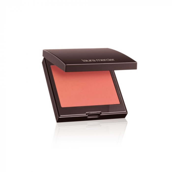 Un blush translucide pour le printemps Un blush translucide pour le printemps