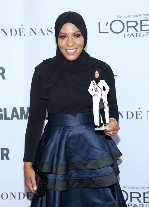Ibtihaj Muhammad inspire la première Barbie voilée Ibtihaj Muhammad inspire la première Barbie voilée