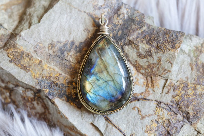 La labradorite, la pierre protectrice La labradorite, la pierre protectrice