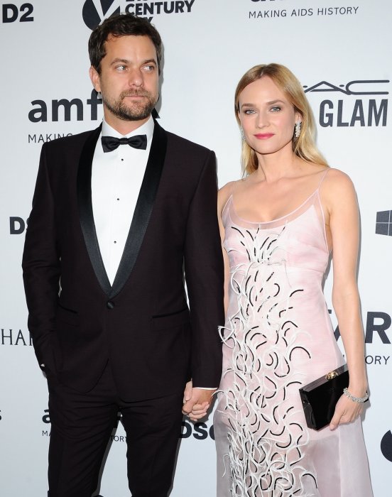 Diane Kruger : elle a attendu 10 ans avant d'emménager avec son compagnon ! Diane Kruger : elle a attendu 10 ans avant d'emménager avec son compagnon !