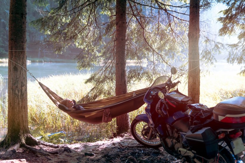 Park4night : pour allier moto et bivouac Park4night : pour allier moto et bivouac