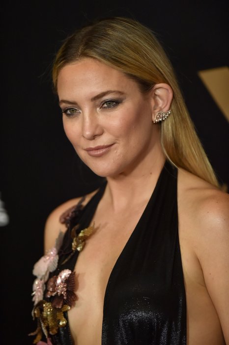 Kate Hudson : le tabac lui colle au corps Kate Hudson : le tabac lui colle au corps
