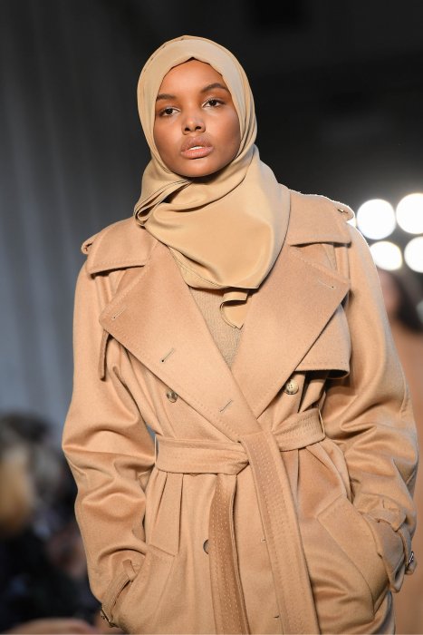 Halima Aden bouscule les codes de la mode Halima Aden bouscule les codes de la mode