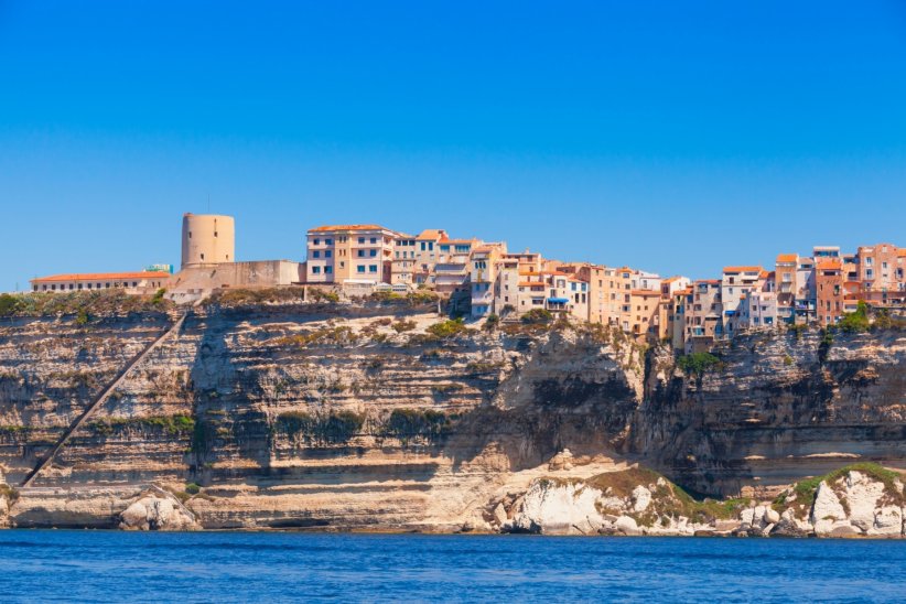 Les falaises de Bonifacio Les falaises de Bonifacio