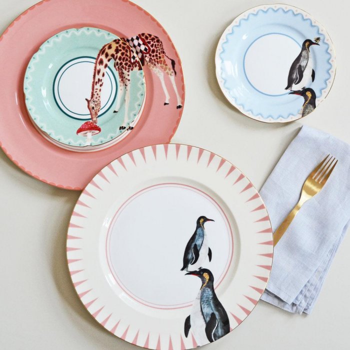 Des assiettes à motifs animaliers (inspiration Yvonne Ellen) Des assiettes à motifs animaliers (inspiration Yvonne Ellen)