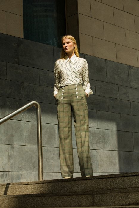 Le pantalon à plis Le pantalon à plis