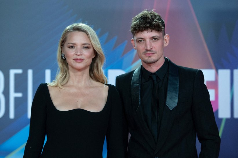 Niels Schneider et Virginie Efira se sont rencontrés sur le tournage d'un film Niels Schneider et Virginie Efira se sont rencontrés sur le tournage d'un film