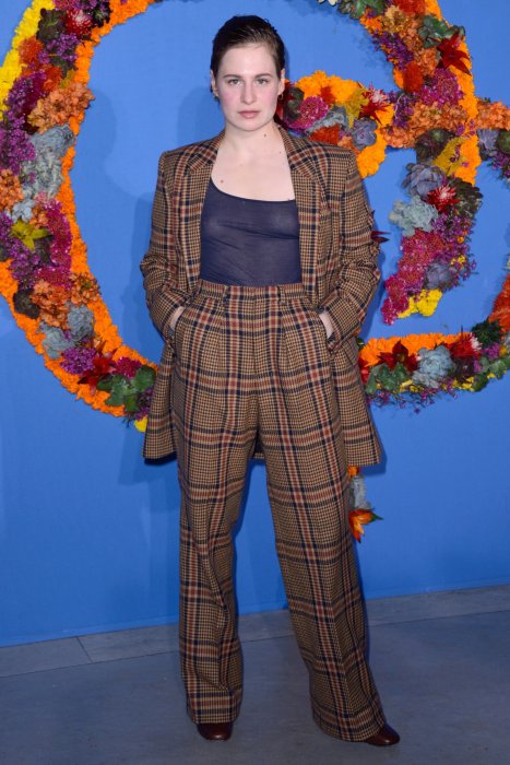 Chris and The Queens, un nouveau look pour se faire entendre Chris and The Queens, un nouveau look pour se faire entendre