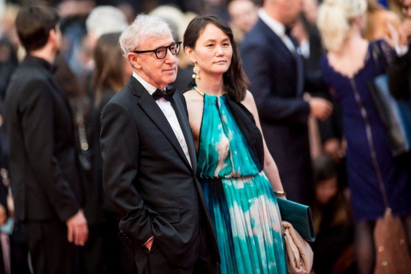 Woody Allen en couple avec la mère, puis avec la fille Woody Allen en couple avec la mère, puis avec la fille