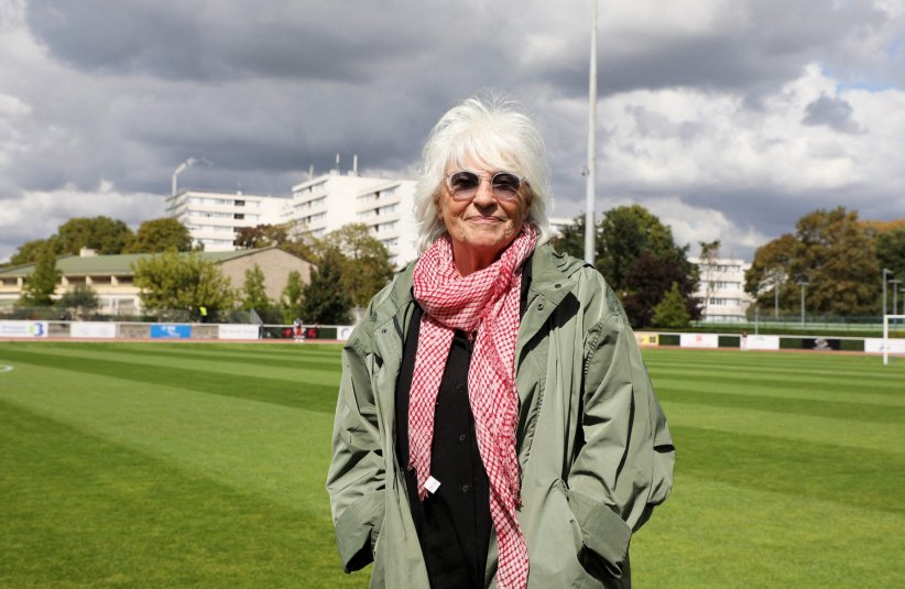Catherine Lara : un coming out drôle et osé Catherine Lara : un coming out drôle et osé