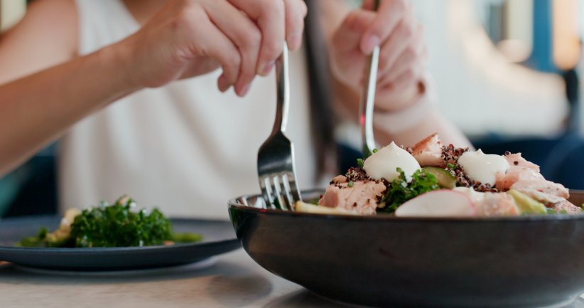 Elle replace l'alimentation à son rôle de base Elle replace l'alimentation à son rôle de base