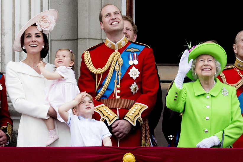 La reine d'Angleterre célèbre son anniversaire La reine d'Angleterre célèbre son anniversaire
