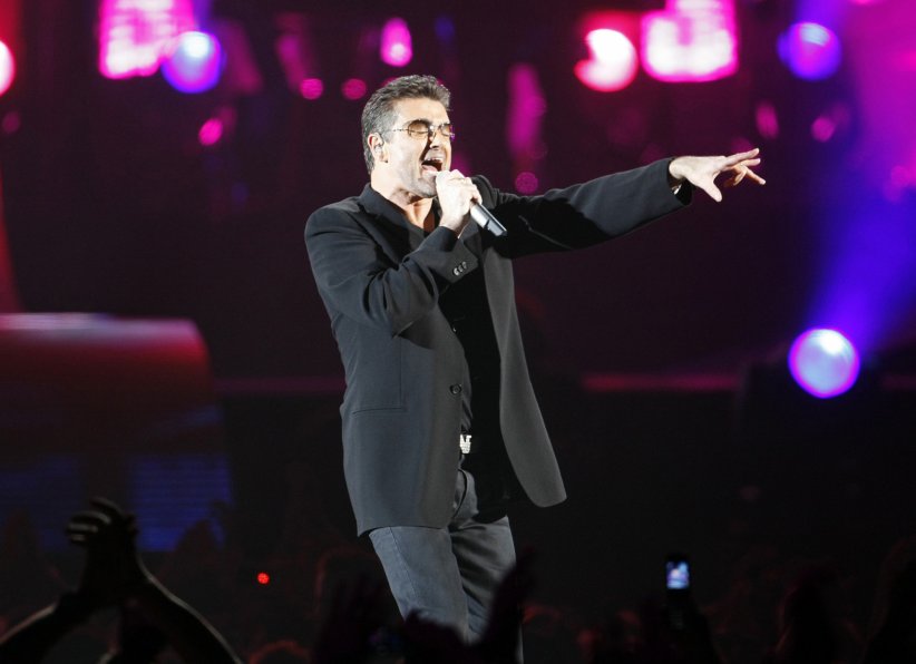 George Michael surpris dans les toilettes publiques George Michael surpris dans les toilettes publiques