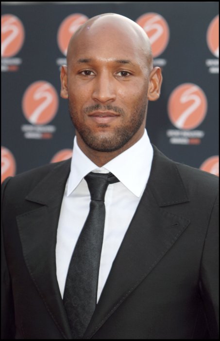 Nicolas Anelka, une "quenelle" qui ne passe pas Nicolas Anelka, une "quenelle" qui ne passe pas