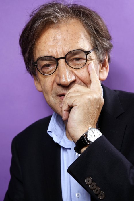 Alain Finkielkraut, un écrivain trop "clivant" Alain Finkielkraut, un écrivain trop "clivant"