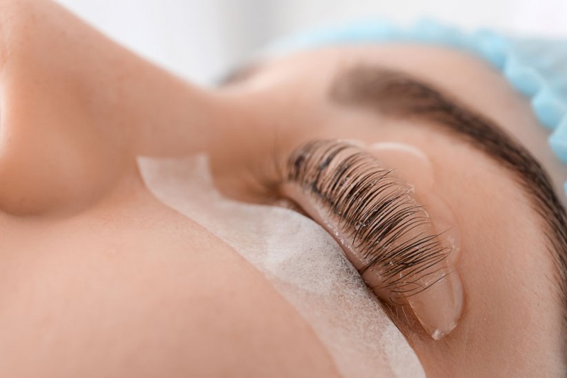 Tentez le rehaussement de cils Tentez le rehaussement de cils