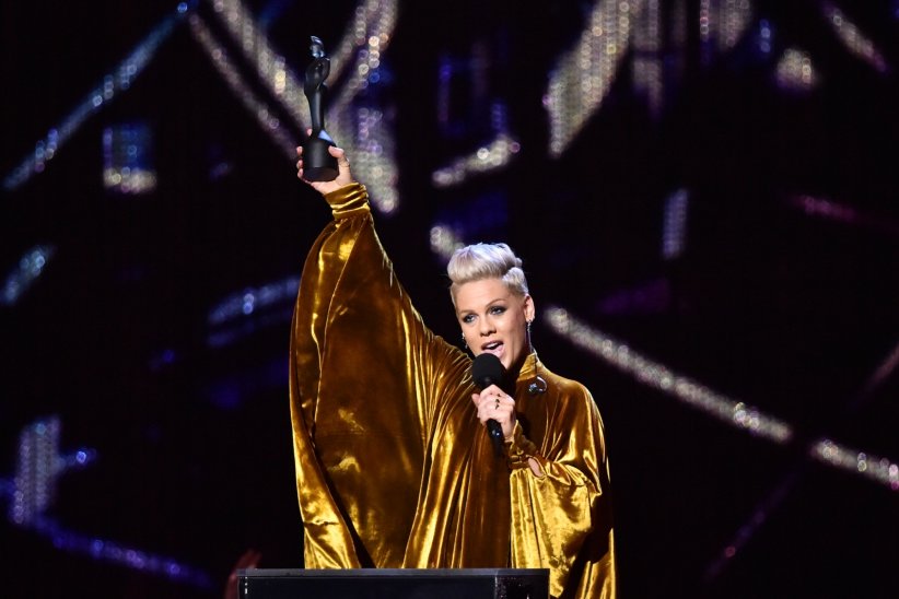Pink enflamme les Brit Awards Pink enflamme les Brit Awards