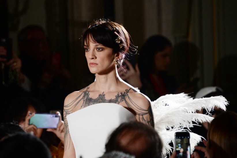 Asia Argento défile pour Antonio Grimaldi Asia Argento défile pour Antonio Grimaldi