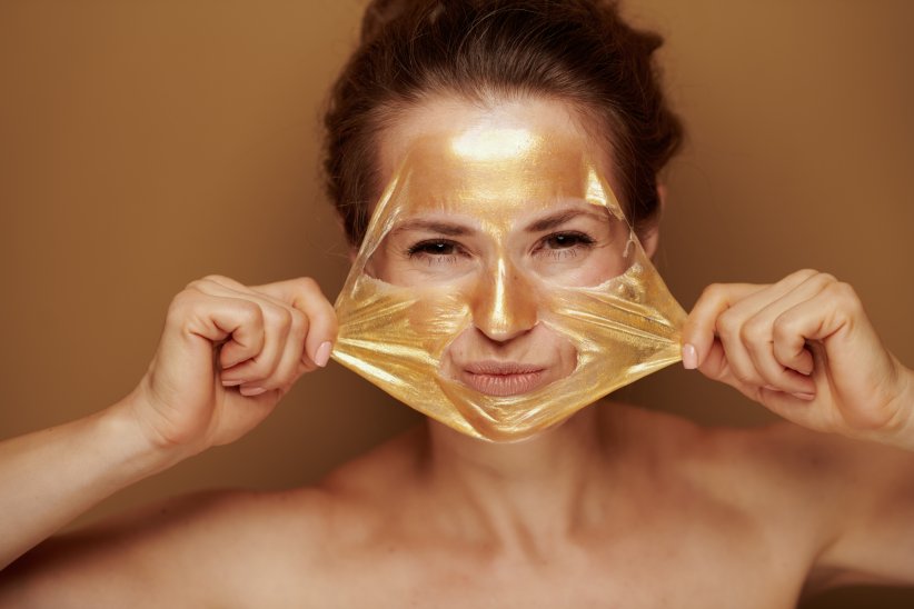 Un masque en tissu Un masque en tissu