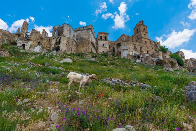 Le village de Craco en Italie Le village de Craco en Italie