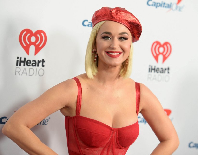 Katy Perry ne peut pas dormir dans le noir seule Katy Perry ne peut pas dormir dans le noir seule