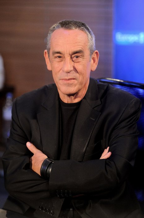 C8 ne "peut plus s'offrir" Thierry Ardisson C8 ne "peut plus s'offrir" Thierry Ardisson