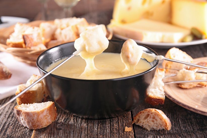 "Pour se protéger du froid et des maladies hivernales, il faut manger plus gras" "Pour se protéger du froid et des maladies hivernales, il faut manger plus gras"
