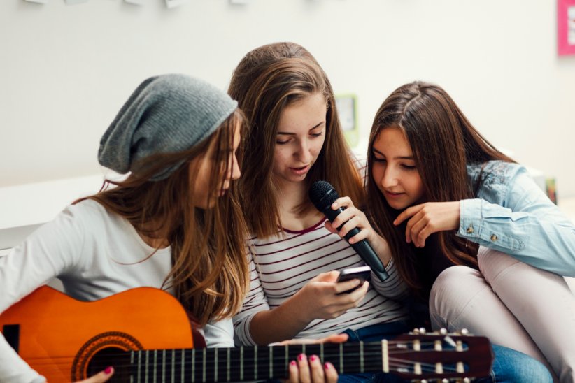 MusixMatch Lyrics : chantez les paroles... et les bonnes ! MusixMatch Lyrics : chantez les paroles... et les bonnes !