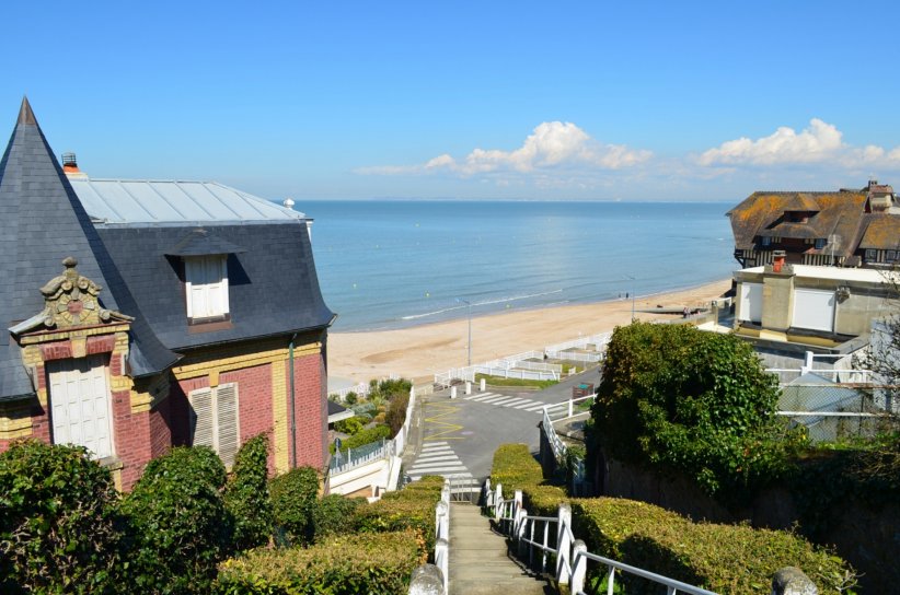 Villers-sur-Mer : le centre du monde Villers-sur-Mer : le centre du monde
